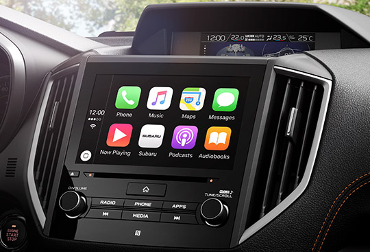 APPLE CARPLAY<sup>*3</sup> A ANDROID AUTO™<sup>*4</sup>