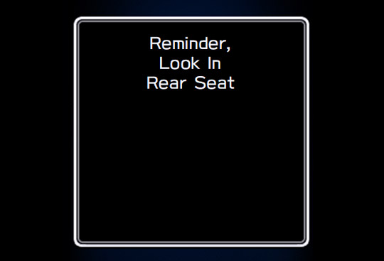 Upozornenie na objekt v priestore zadných sedadiel